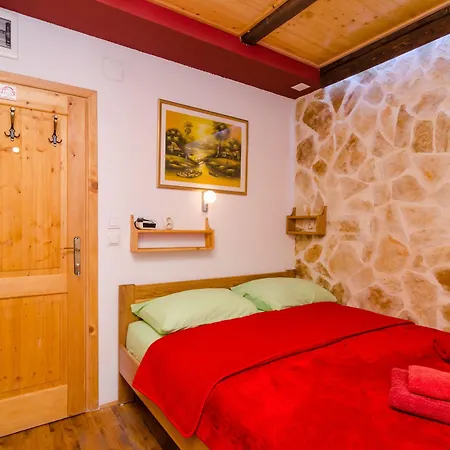 Vendégház Eddie's Sea View Old Town 3*